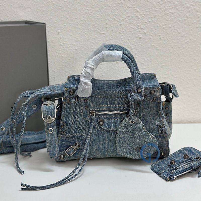 Blue denim 26cm