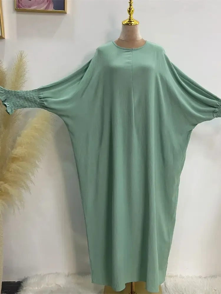 Зеленое платье размера 2