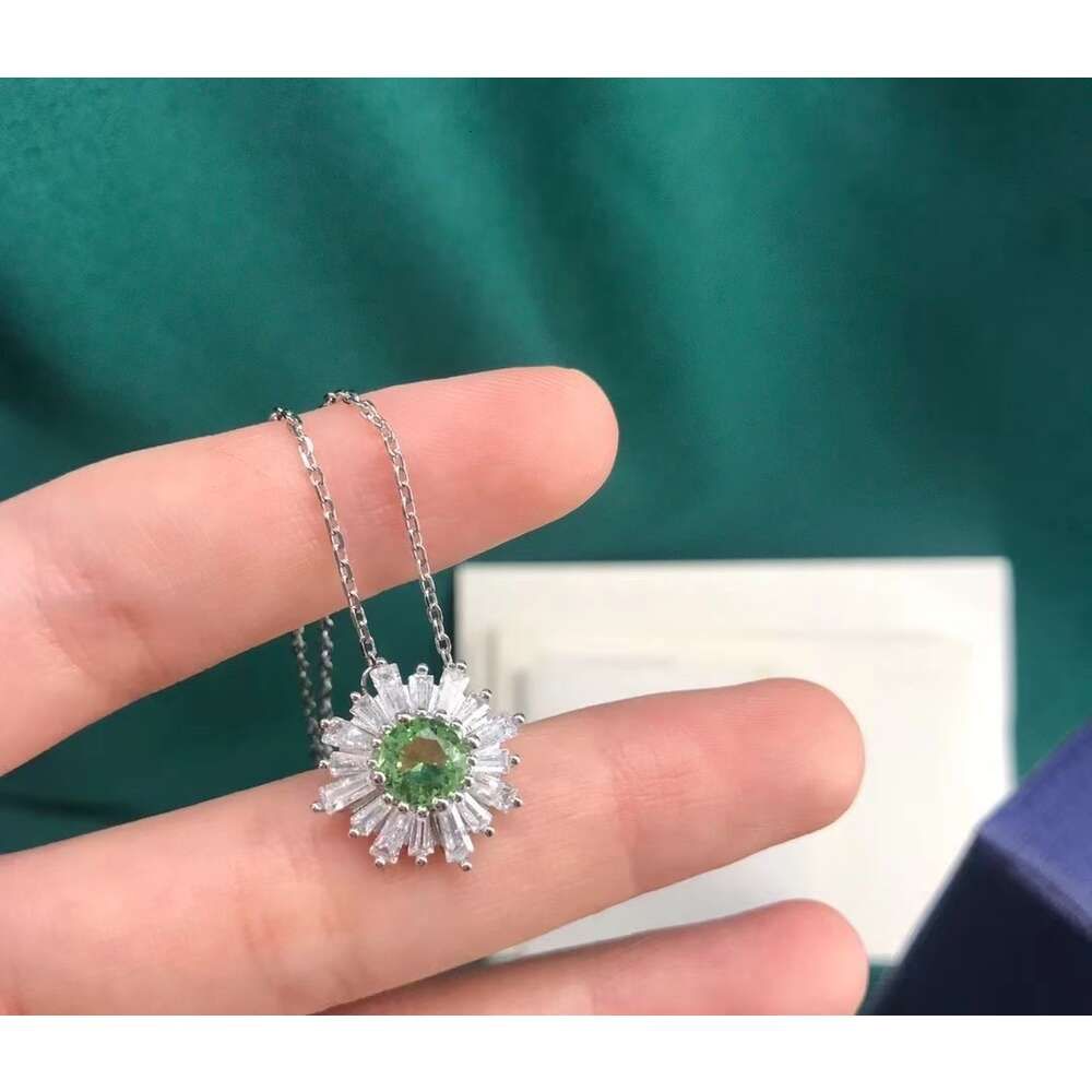 Sunflower Green Diamond