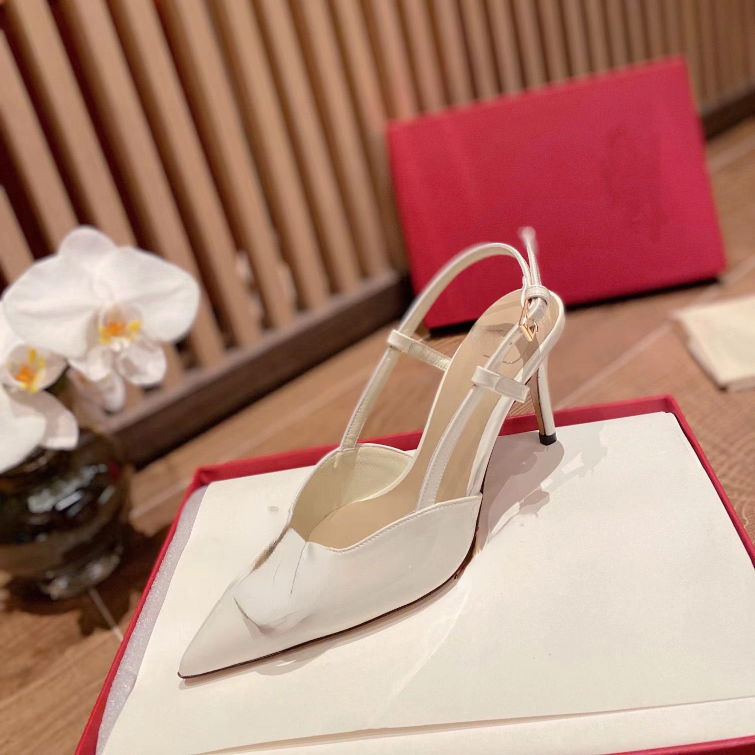 White Heel height 8CM