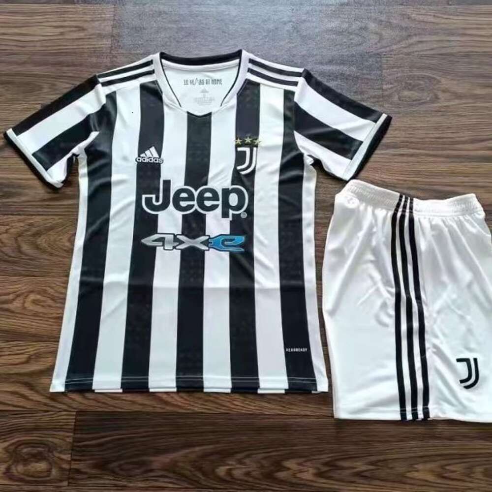 Juventus Home (suit)