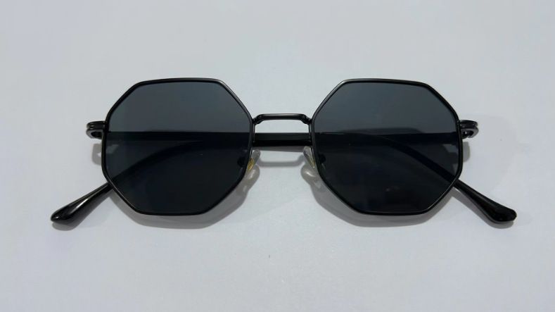 C5 Black framed gray lenses