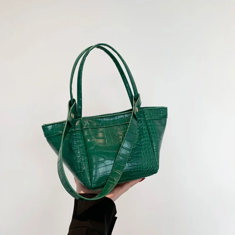 Green bucket bag