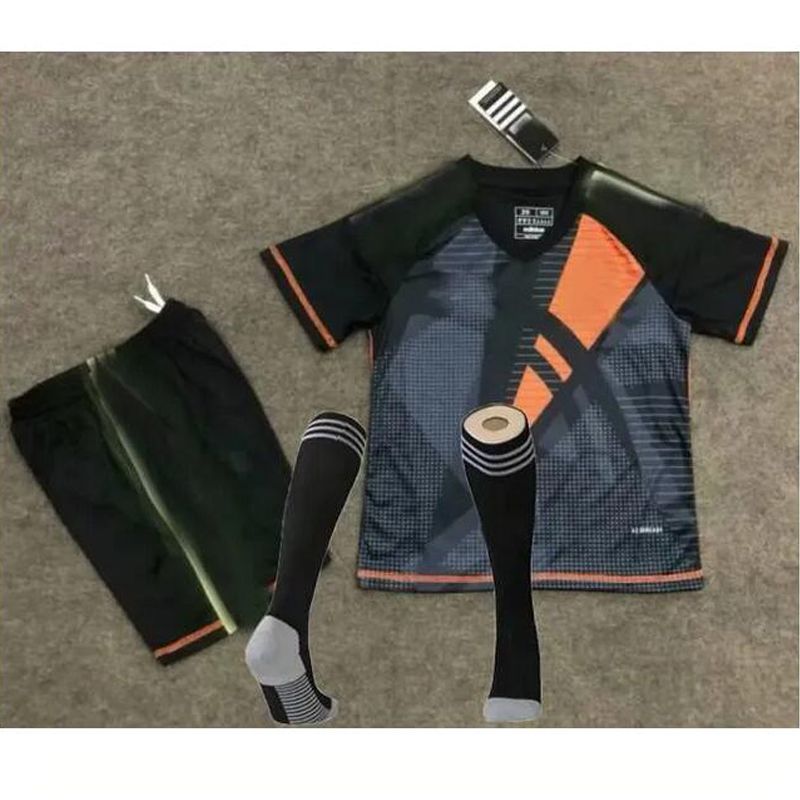 24/25 Gk Men Kids Kit