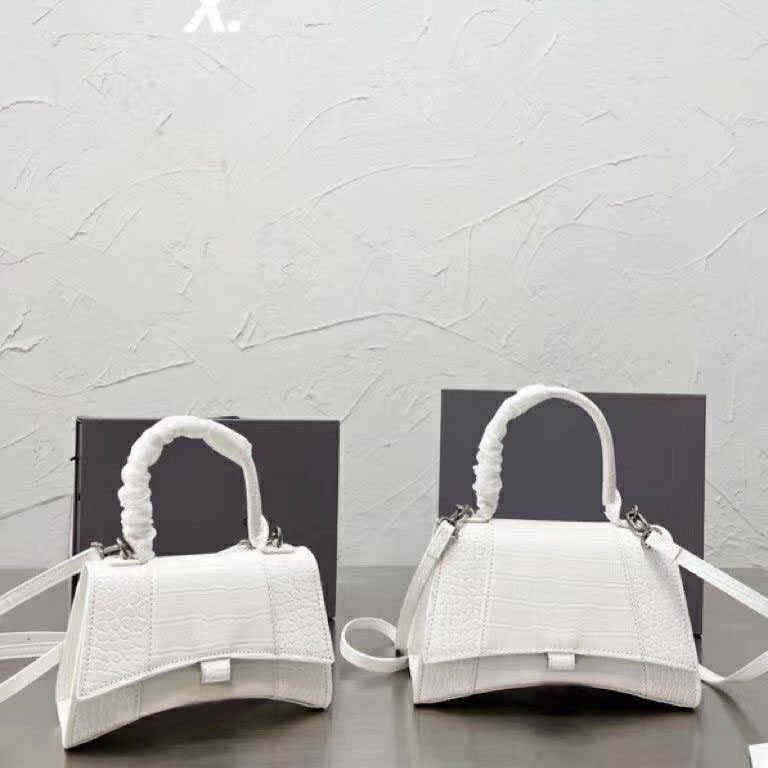 2.white bags silver chain