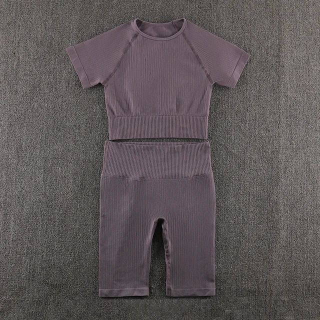 Tshishort Darkpurple