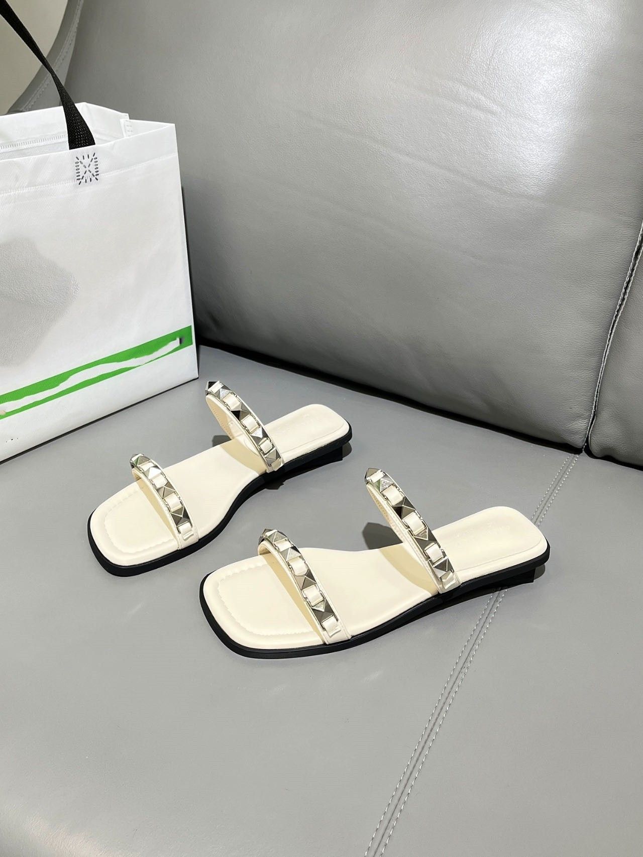 Sandals2