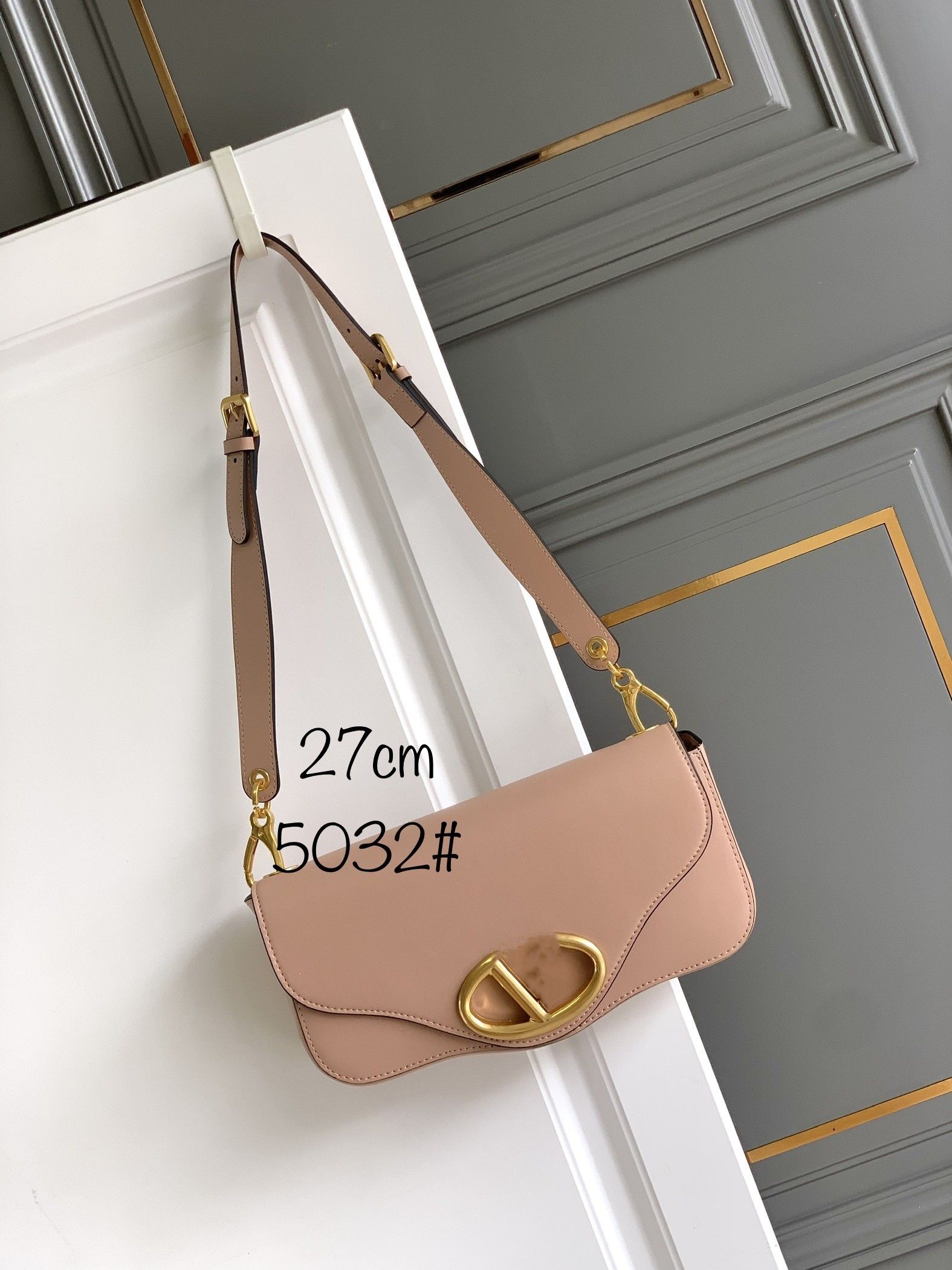 Bag W6-Size: 27X13X6.5cm