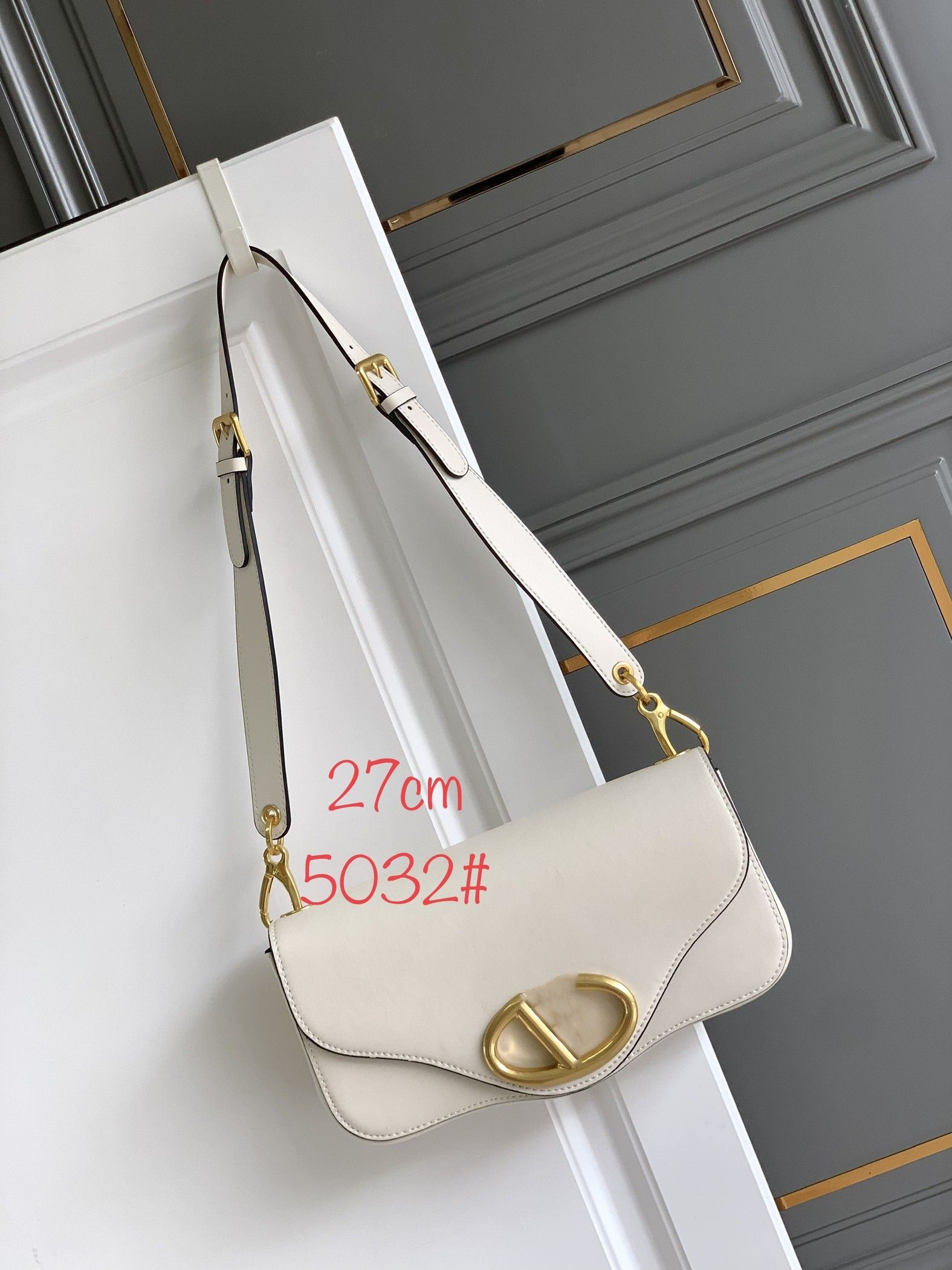 Bag W4-Size: 27X13X6.5cm