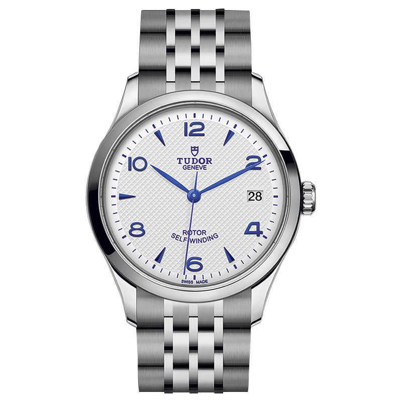 White Disk Blue Letter M914500005