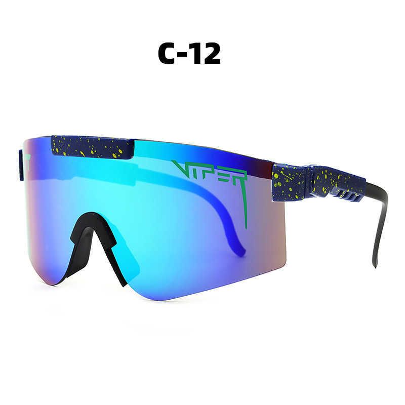 C12