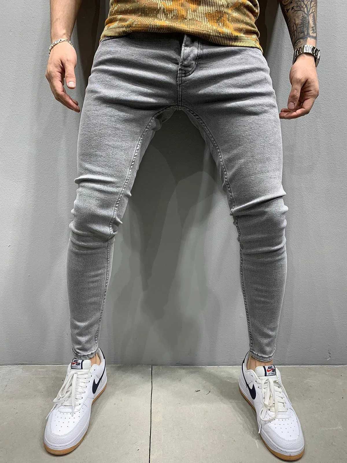 Gy011 Gray