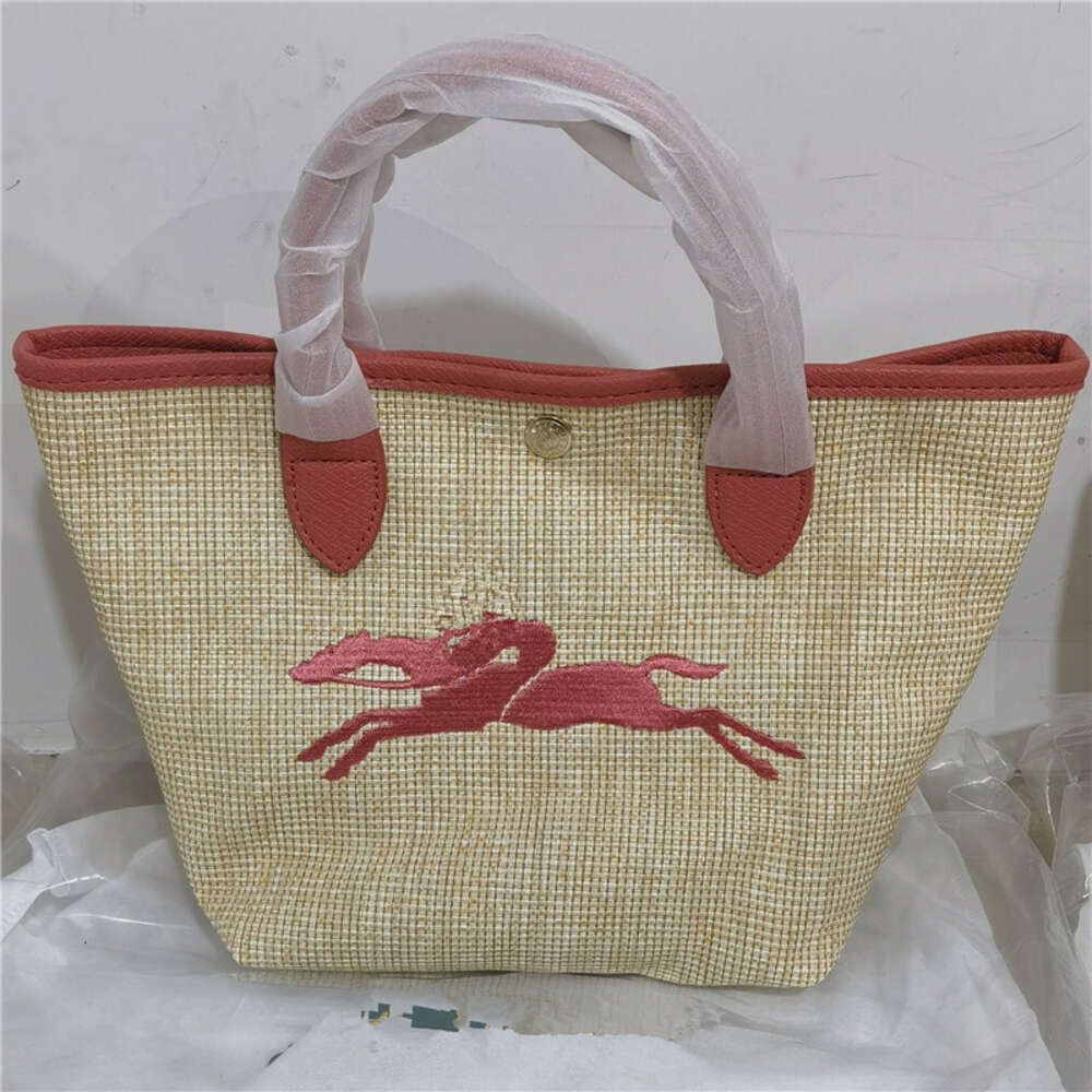 Grass Woven Horse Pink