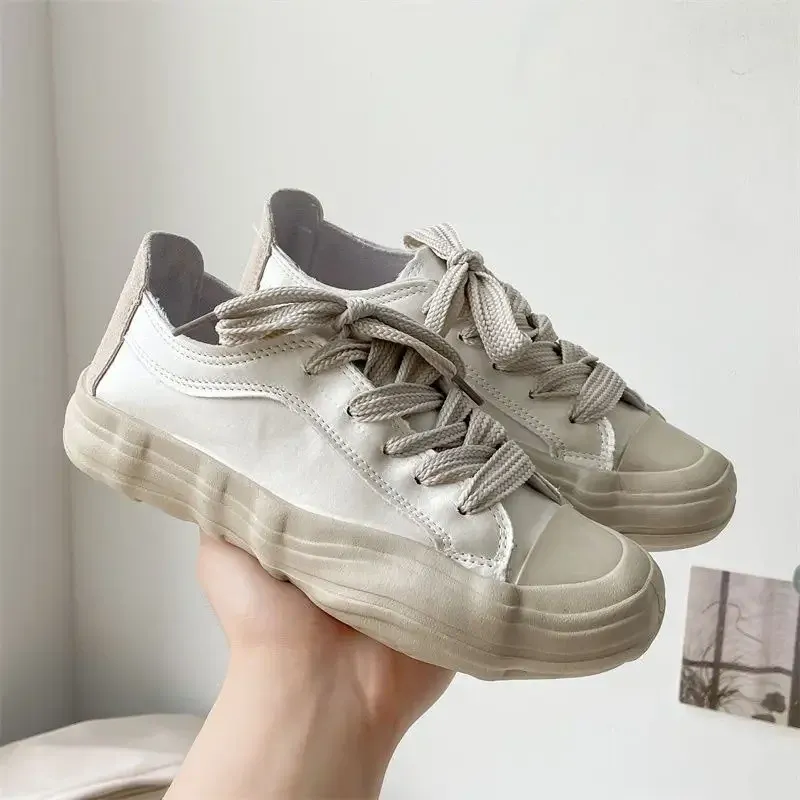 White (Heel 3.5cm)