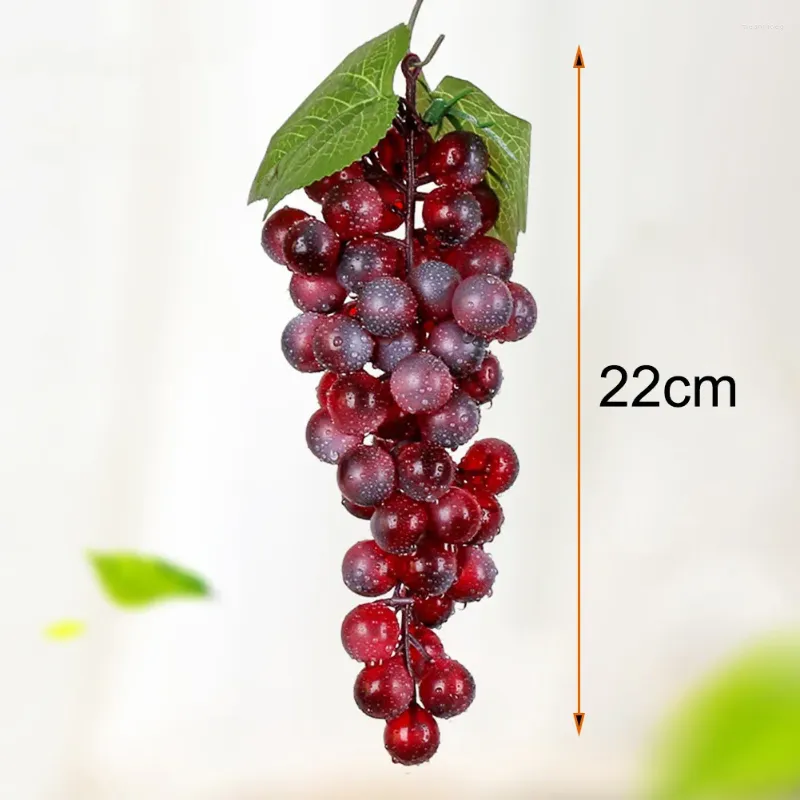 60 red grapes