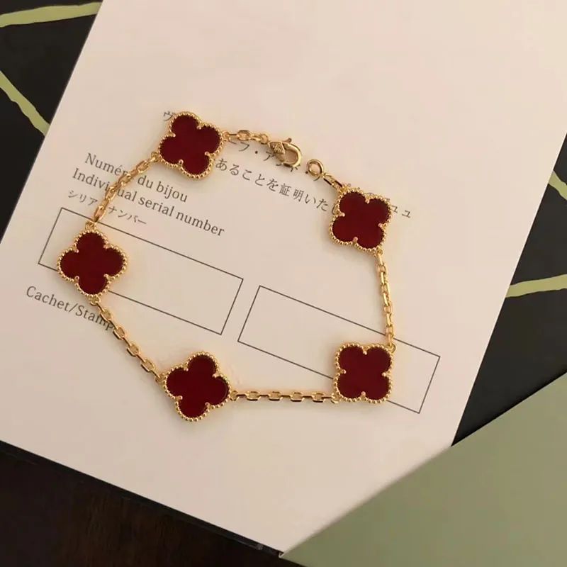 bracelet rouge doré