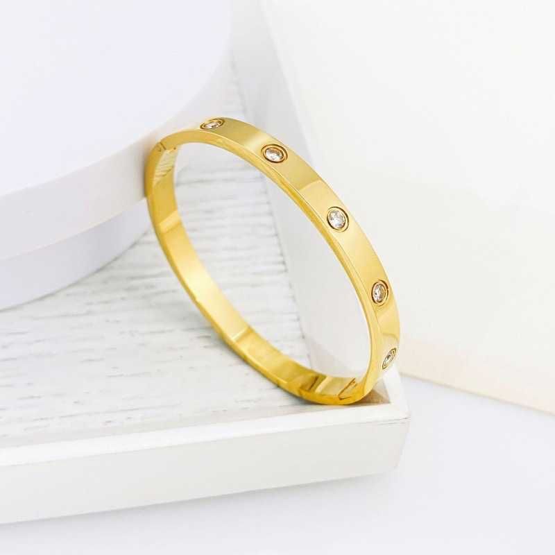 Oro pieno di diamanti-18k