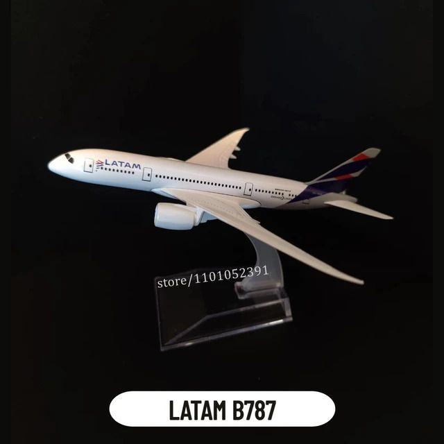 151.LATAM B787