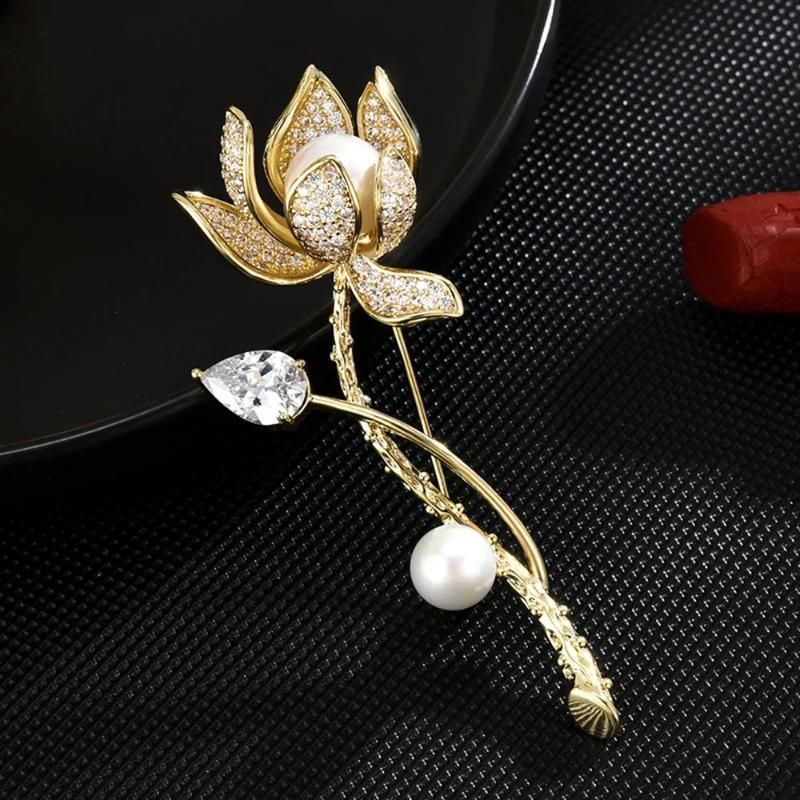 Broche de lotus