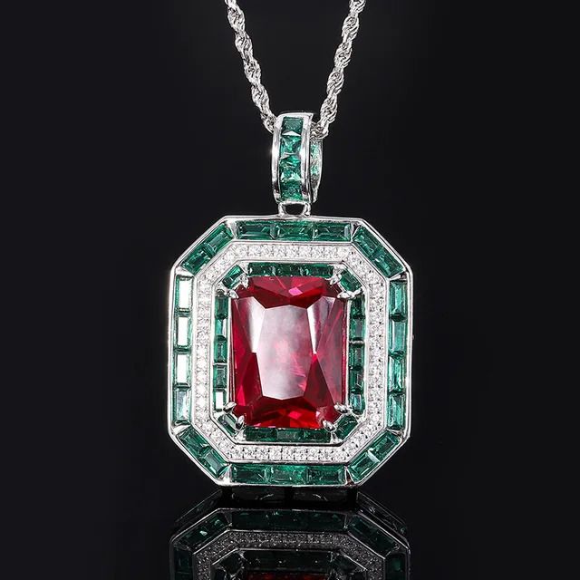 Pendentif rouge