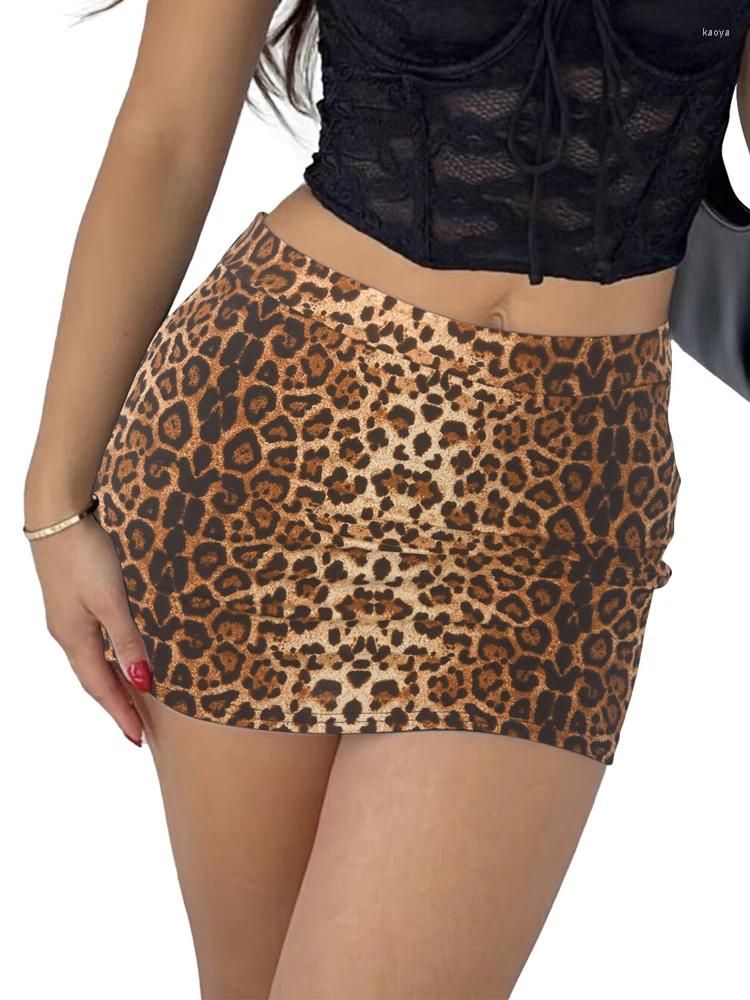 Leopard mini skirt 2