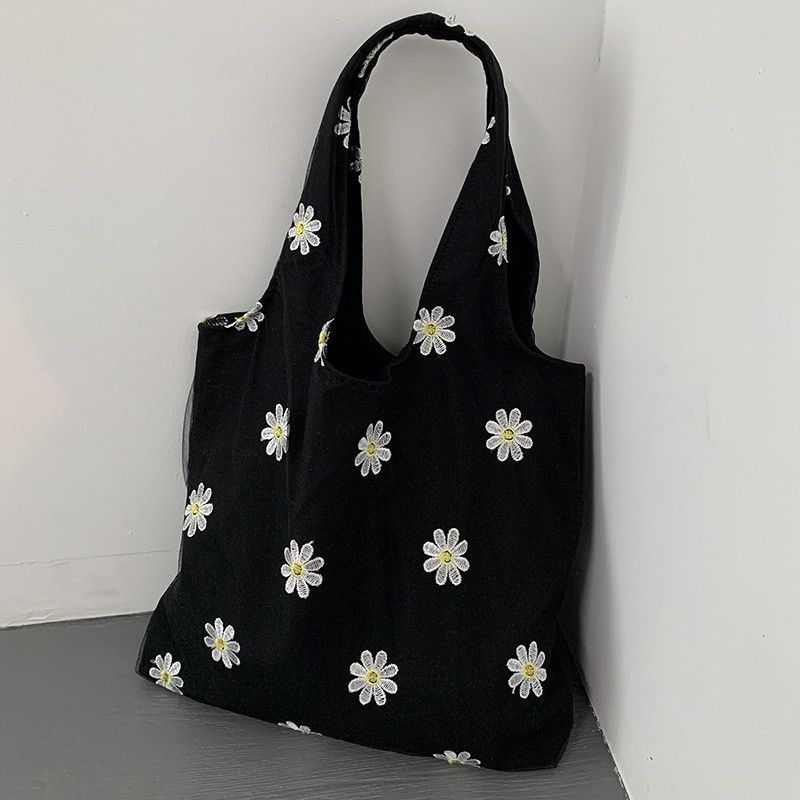 Daisy Bordado preto