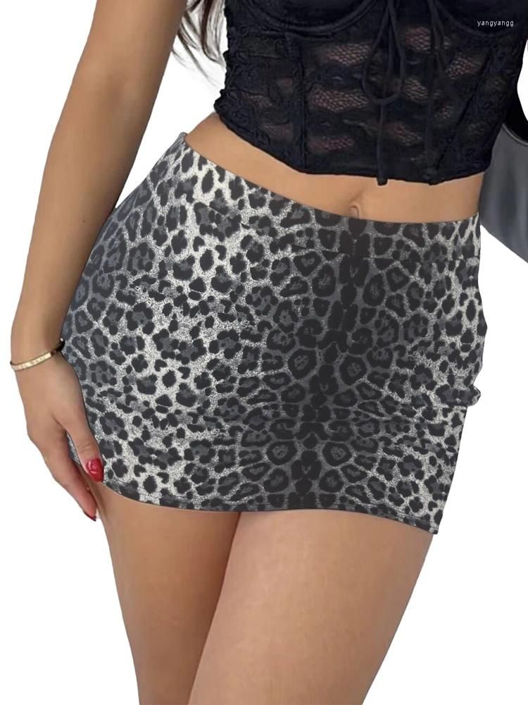 Leopard mini skirt 1