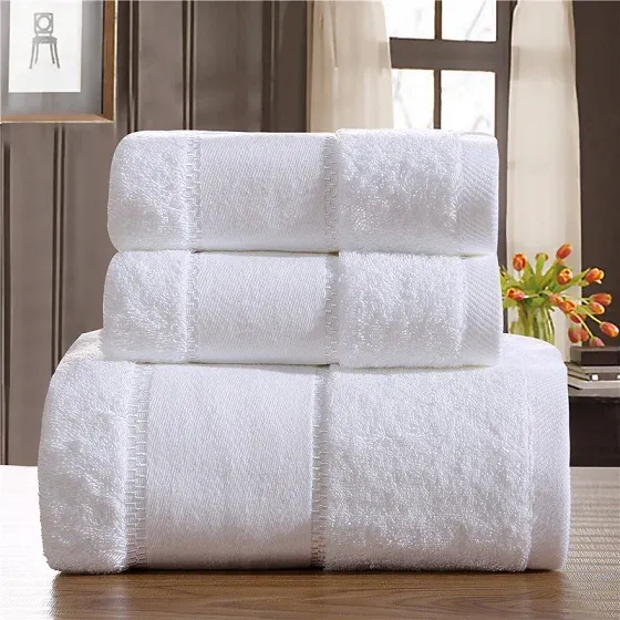 F Towel Set