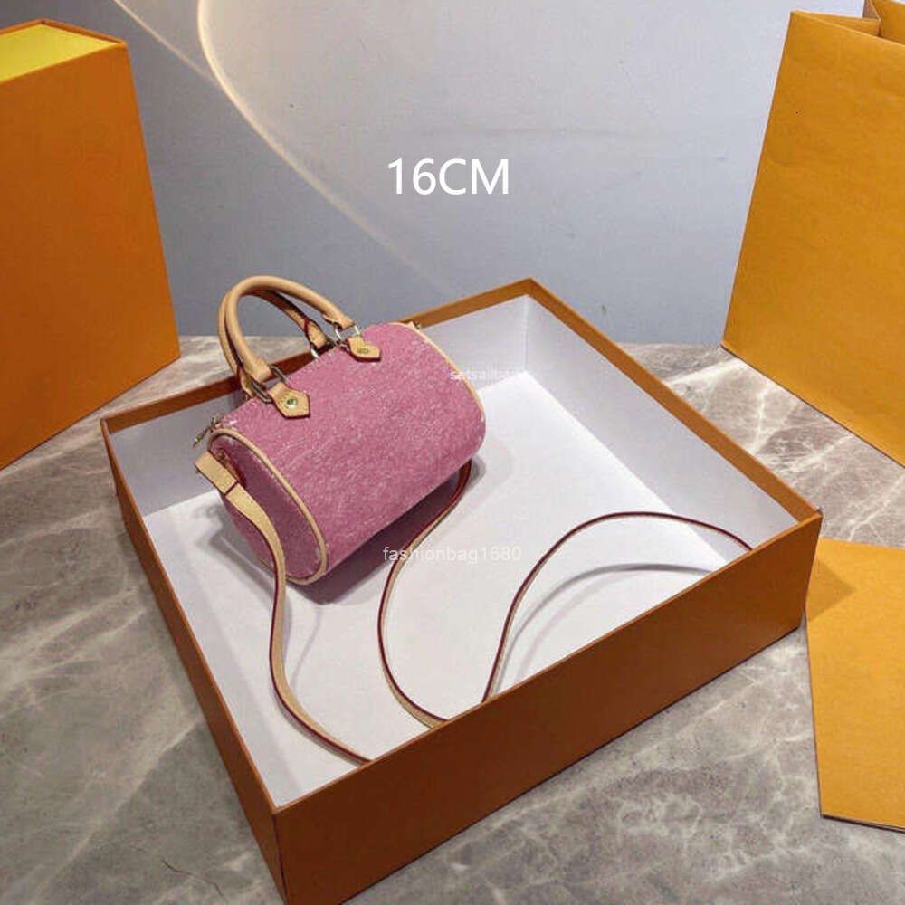 Pink designer bag16cm