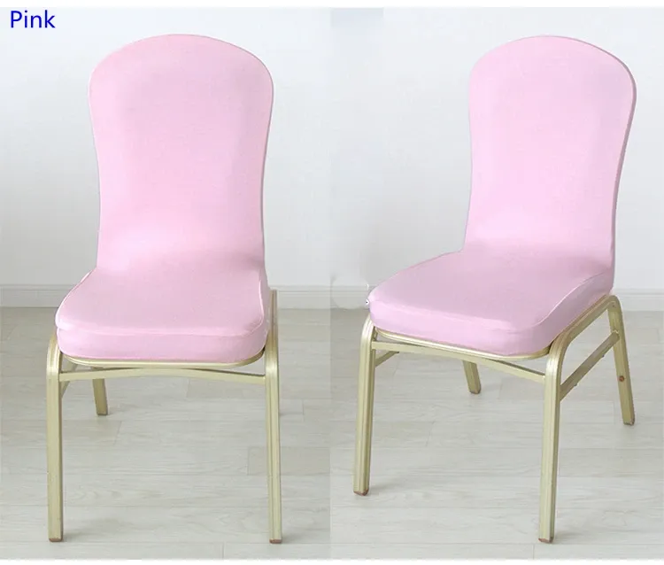 ピンクはすべての椅子にフィットします