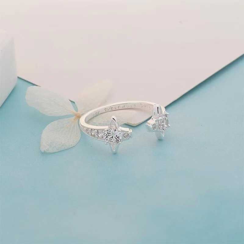 Anneau en diamant blanc en argent