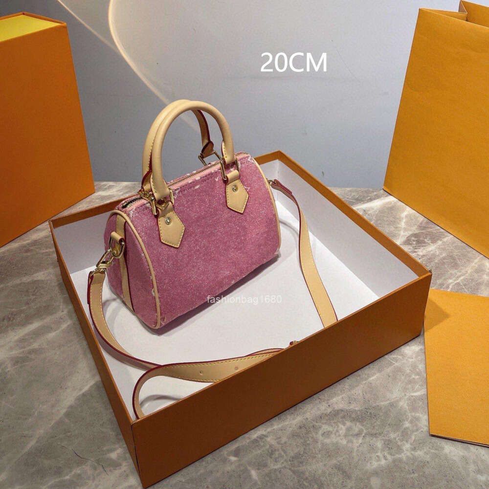 Pink designer bag20cm