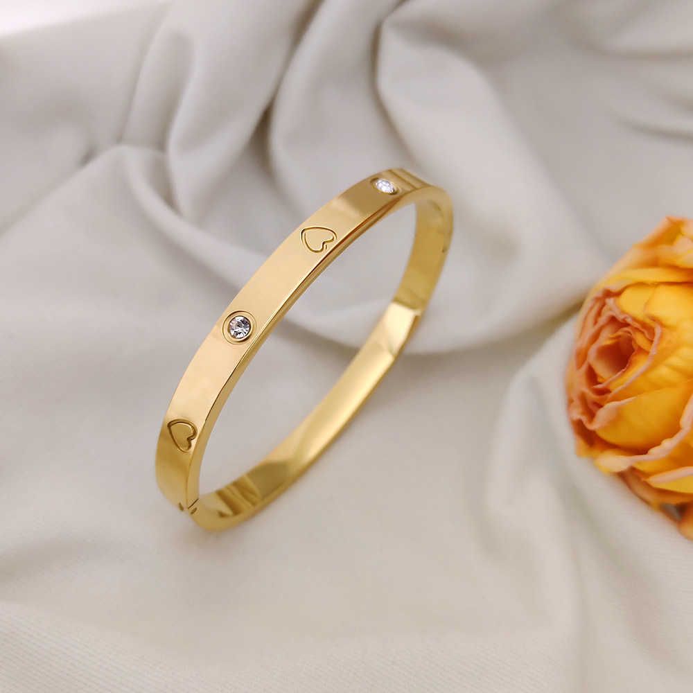 Bracelete de diamante completo do amor dourado