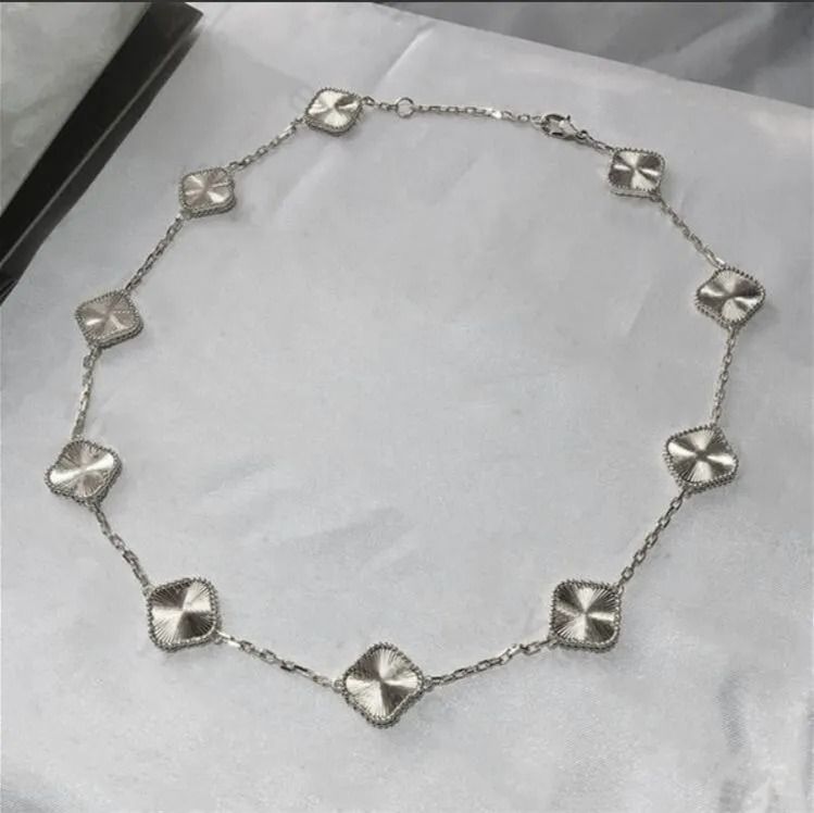 6a-necklace