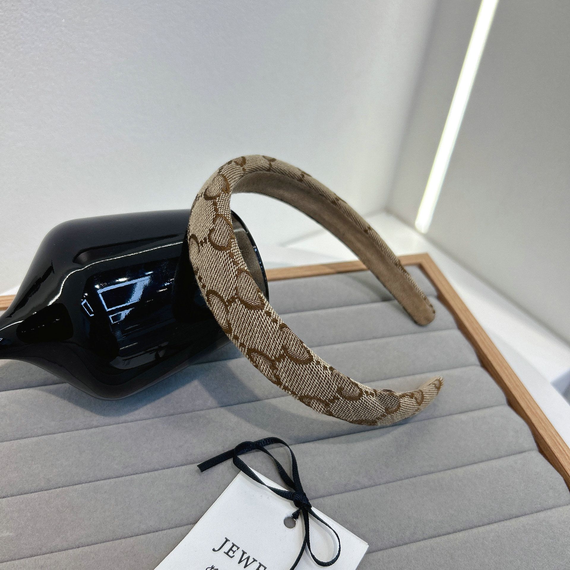2024 Designer Headband For Women & Girls | Vintage... From Amazing688, &Price; | DHgate.Com - Image 2