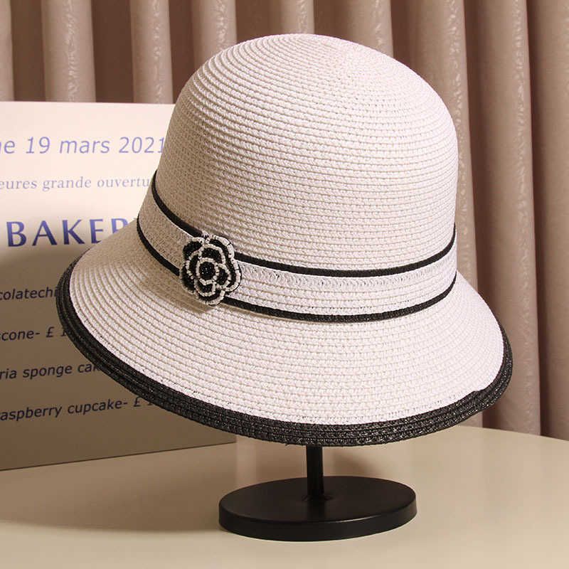 A Camellia Pot Hat Summer  White