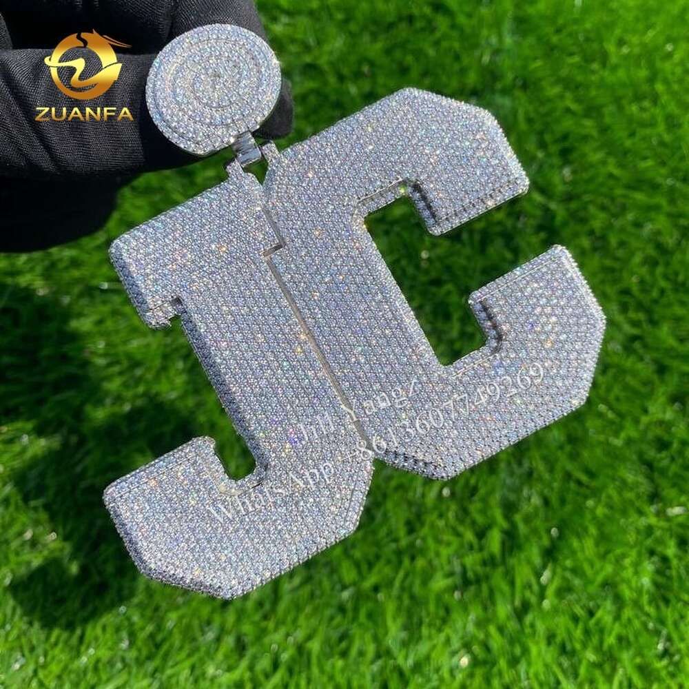 Pendentif lettre #JC