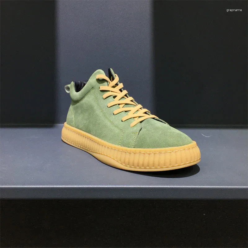 Green single shoe