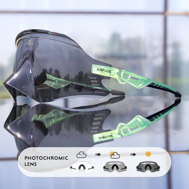 Photochromic C11