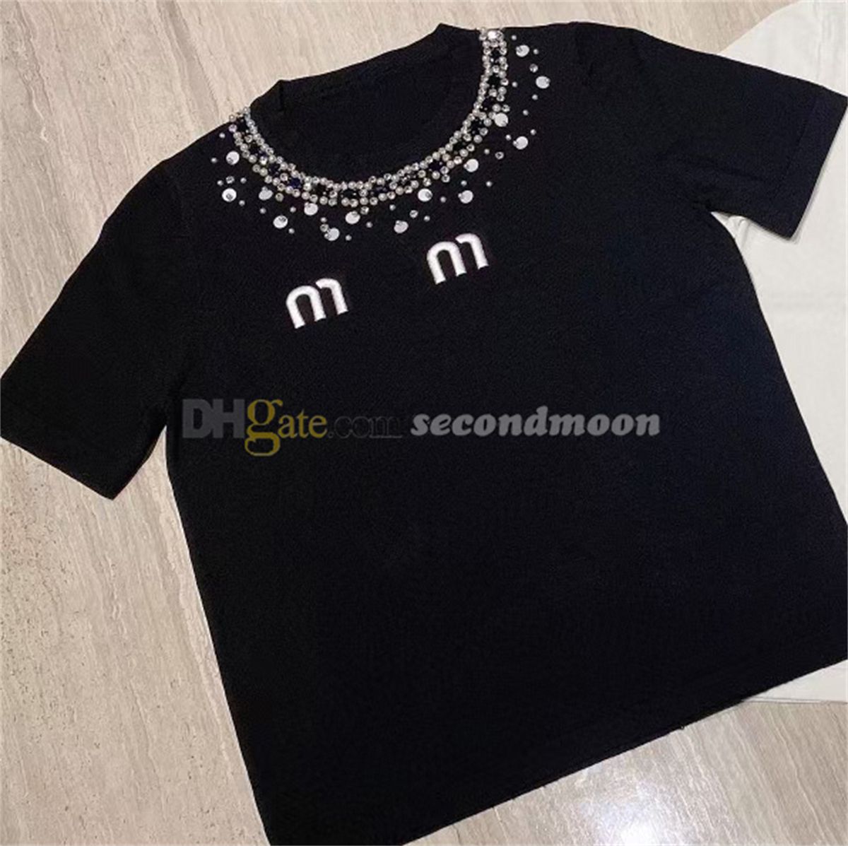 Rhinestone Neck Black