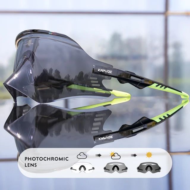 Photochromic C4