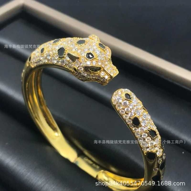 Bracciale pieno di diamanti maculati in oro