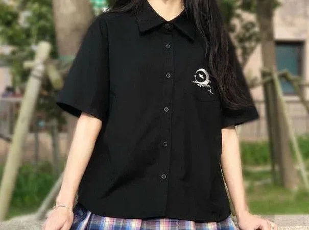 Black short sleeve