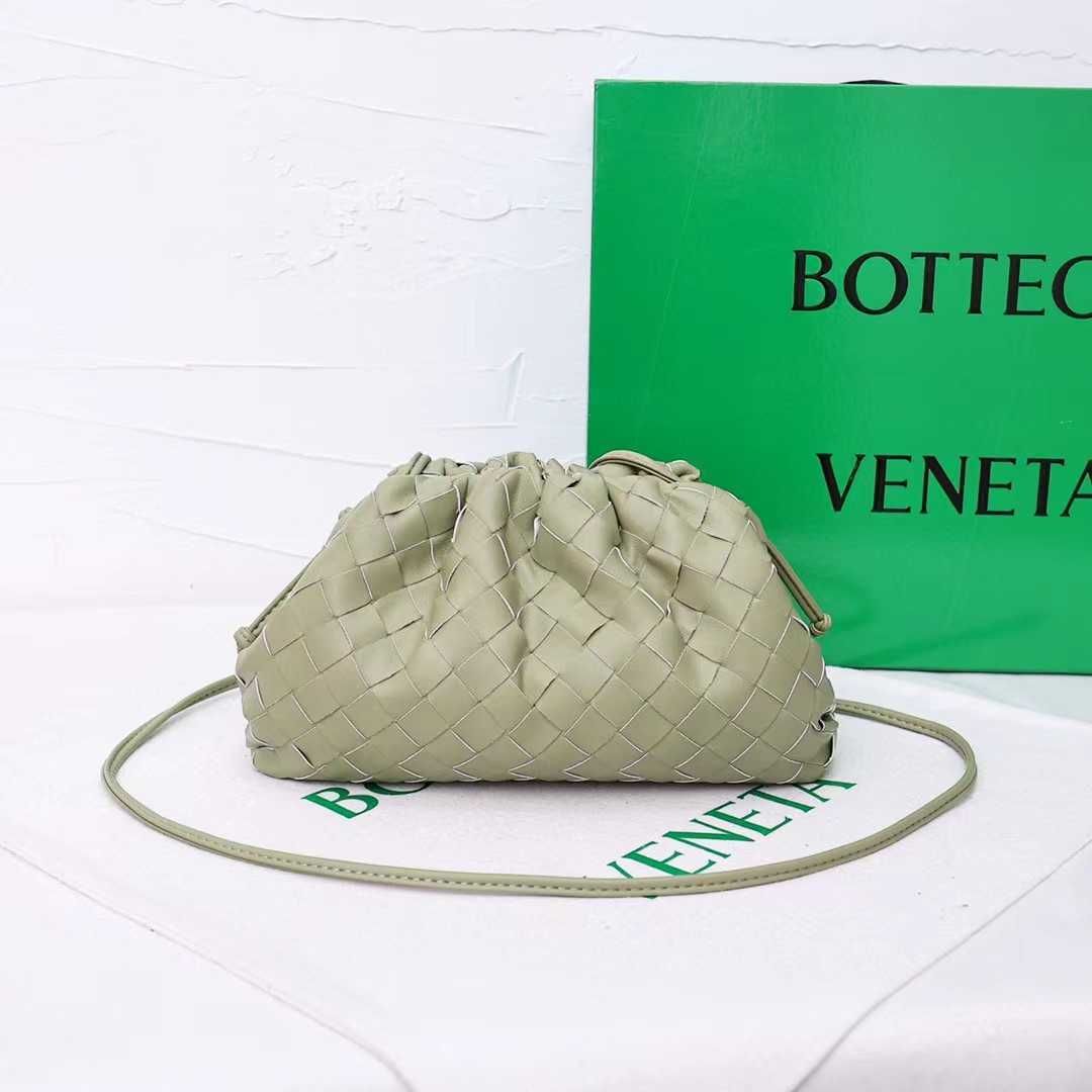 Dongshi Green Small (22 x 13 x 5cm)