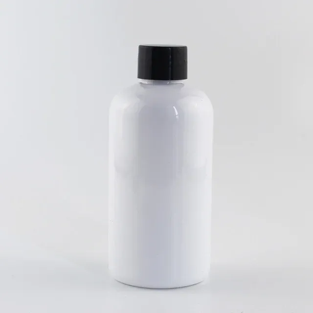 220 ml plastic witte fles zwart