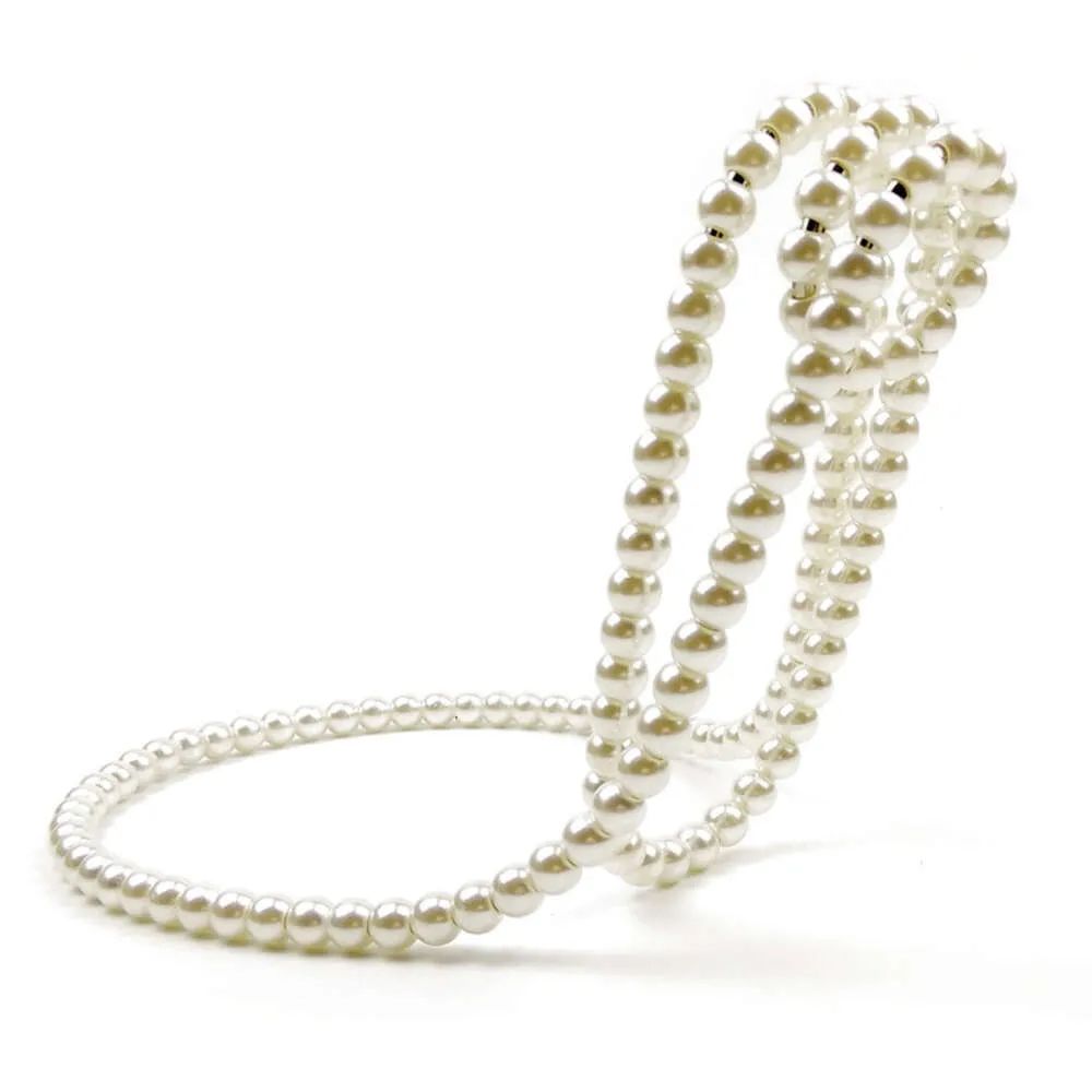 Collier de perles blanches