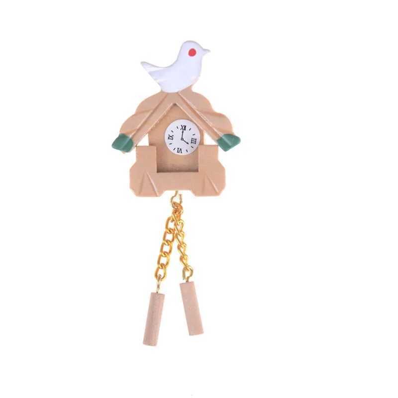 ドールハウスの鳥の時計