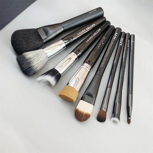 8-brushes