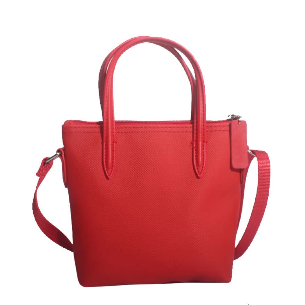 Tote Red