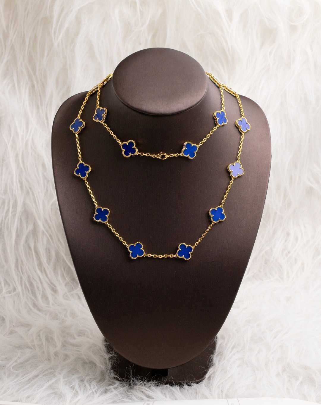 Ожерелье с двадцатью цветками из синего халцедона